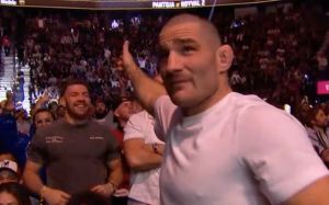 Дана Вайт прокоментував бійку Стрікленда з Дю Плессі на UFC 296