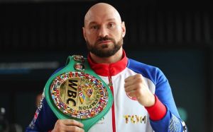 Карл Фремптон передбачив, що Ф'юрі зустрінеться з несподіваним суперником: "Дивні речі трапляються"