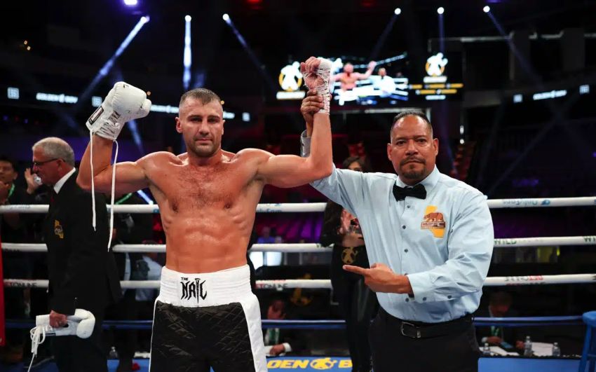 Олександр Гвоздик озвучив дату свого наступного поєдинку