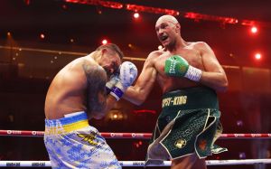 Президент Top Rank назвав лідера рейтингу P4P: "Усик навіть поруч не стоїть"