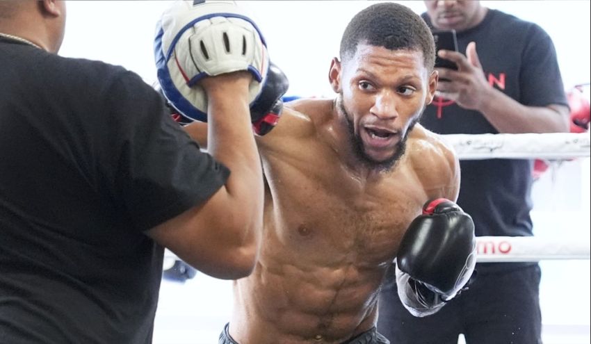 Норман про бій із Сасакі: "Він нічим не зможе мене здивувати, хіба що виростить третю руку"