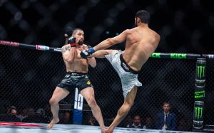 Відео бою Хамзат Чімаєв - Роберт Віттакер UFC 308