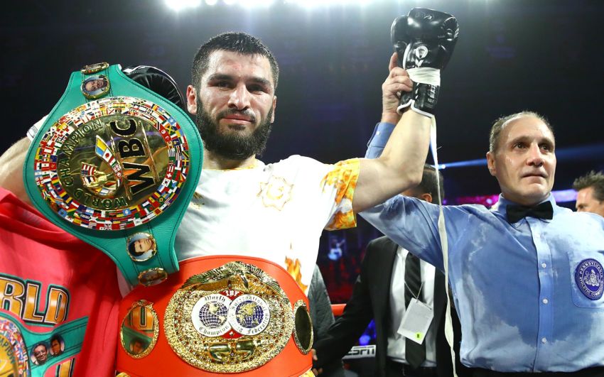 Маурісіо Сулейман розповів, чи вплине на Бетербієва рішення WBC про виключення російських боксерів із рейтингів