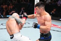 Кевін Вальєхос нокаутував Джоша Емметта в першому раунді на UFC Fight Night 269