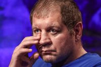 Володимир Хрюнов оцінив нинішній стан Олександра Ємельяненка: "Перспективи повернення в рехаб немає"