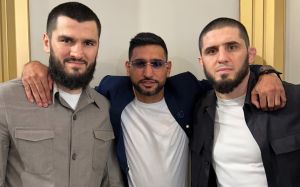 Амір Хан згадує бій з Канело: "Добре, що мене вирубали одним ударом і я не отримав великої шкоди"