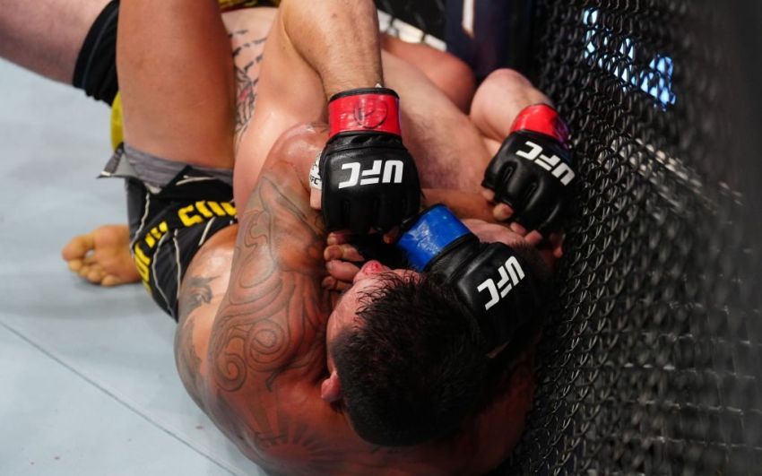 Відео бою Браян Барберена - Рафаель Дос Аньос UFC on ESPN 42