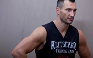 Володимир Кличко прокоментував чутки про відновлення кар'єри: "Не цікаво"