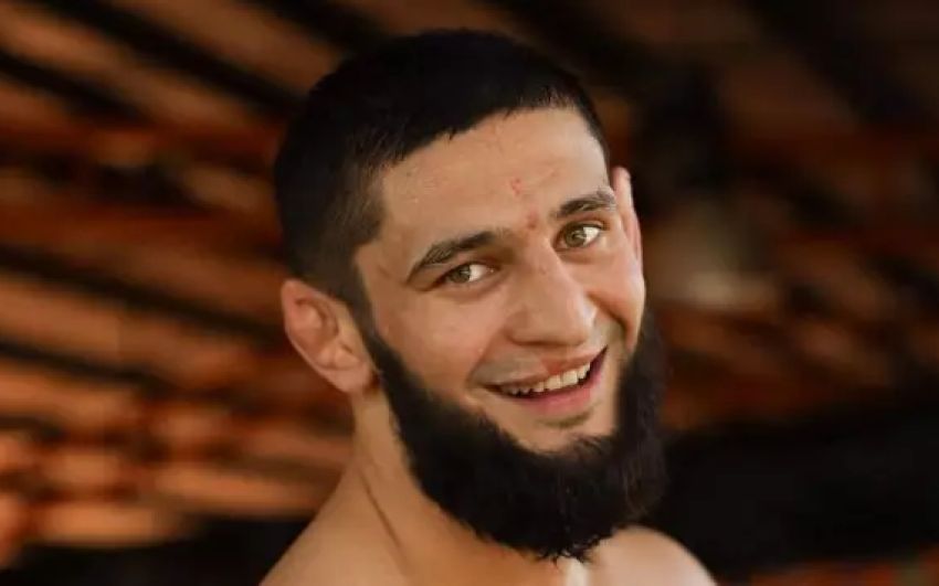 Чимаєв звернувся до казахстанських фанатів після перепалки з Рахмоновим