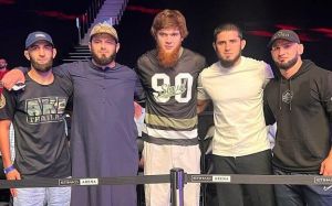 Шара Буллет розповів про зустріч із Махачовим: "Пораду з приводу UFC не давав"