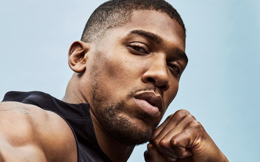 Команда Джошуа веде переговори з топ-проспектом хевівейта