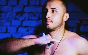 Тимур Нікулін поб'ється з екс-чемпіоном UFC Вудлі в лізі Hardcore Boxing