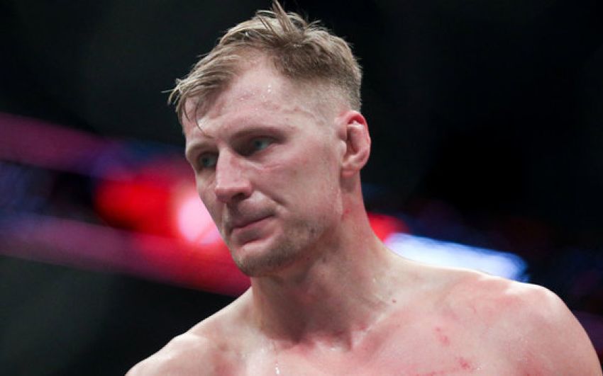 Волков підписав новий контракт з UFC перед боєм із Туївасою
