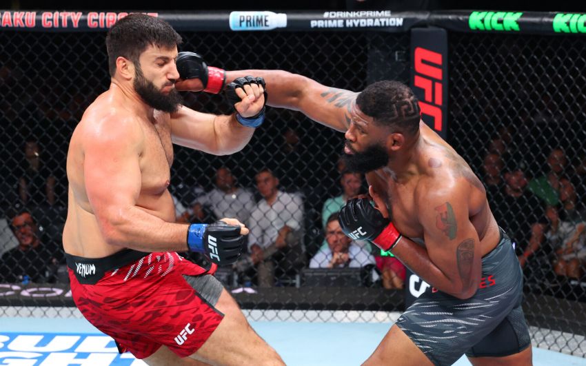 Відео бою Кертіс Блейдс - Рівзан Кунієв UFC on ABC 8