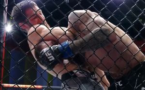 Тагір Уланбеков фінішував Манесса на турнірі UFC Fight Night 214