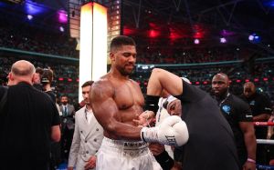 Карл Фроч назвав головного винуватця поразки Джошуа від Дюбуа
