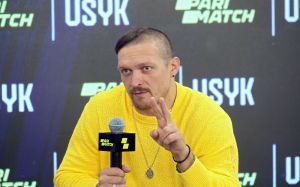 Олександр Усик розповів, чи планує він відвідати бій Ф'юрі - Нганну