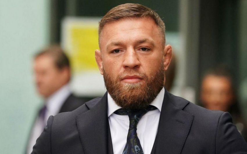МакГрегор з радістю б побився на голих кулаках