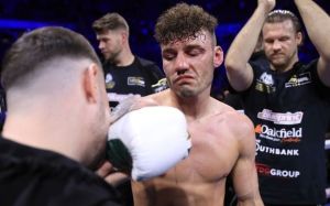 Лі Вуд прокоментував рішення свого тренера кинути рушник у бою з Ларою