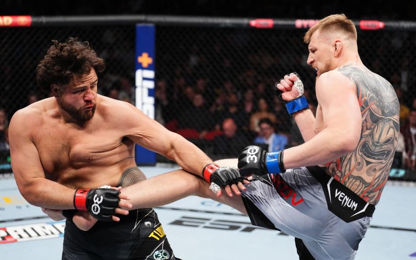 Відео бою Олександр Волков - Тай Туіваса UFC 293