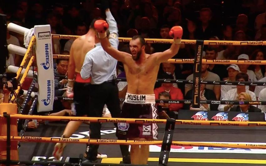 Муслім Гаджимагомед легко удострочив Чжана Чжаосіня і став чемпіоном WBA в бріджервейті