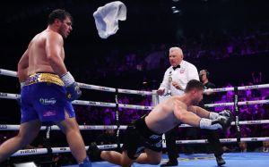 Тоні Беллью обговорив перемогу Аллена в реванші з Фішером