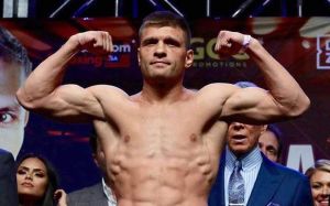 Дерев'янченко порівняв Мбіллі зі своїми попередніми суперниками