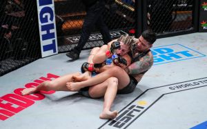 Відео бою Кайла Гаррісон - Лариса Пачеко 3 PFL 10
