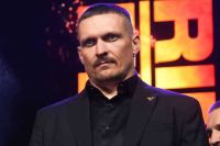 Олександр Усик відреагував на зрив бою з Ф'юрі: "Рухаємося далі"