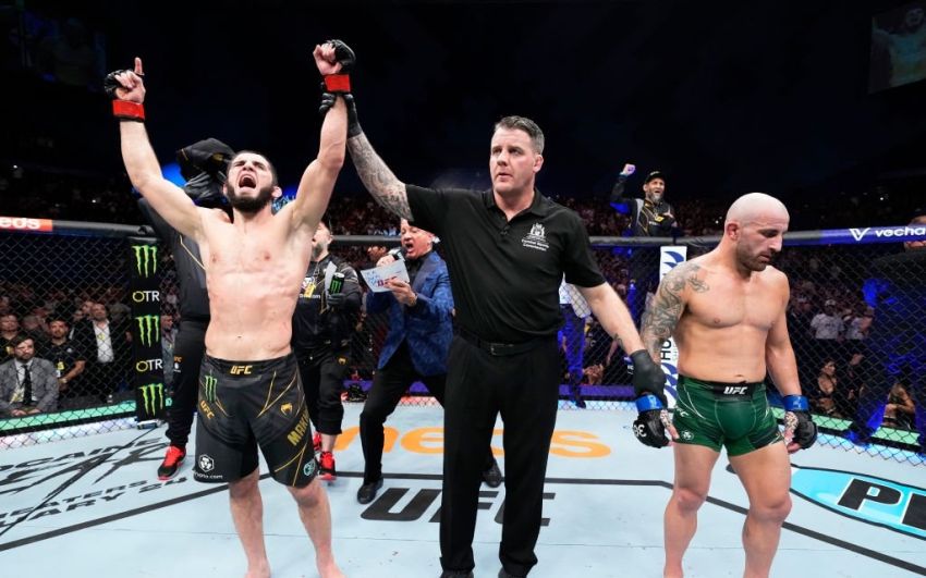 Слова Іслама Махачева після перемоги над Алексом Волкановскі на UFC 284