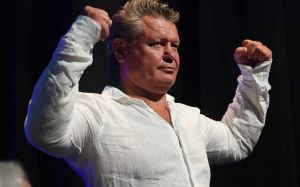 Тактаров сказав, що до бою Ф'юрі та Нганну треба ставитися легко: "Подивилися - і можна забути"