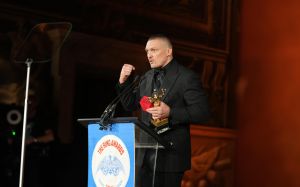 Олександр Ускік про перемогу в номінації Боєць року від The Ring: "Моя мама дуже пишається"