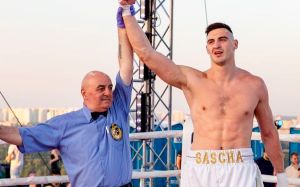 Олександр Захожий проведе добровільний захист титулу зі швейцарським ветераном