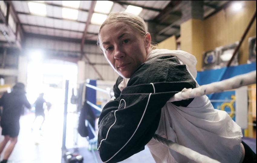 Жінка-боєць з UFC докладно розповіла про те, чи чекає на Дану Вайта успіх у боксі