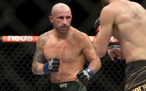 Стерлінг проти Волкановскі: прогноз від ексбійця UFC