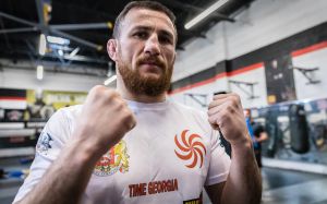 Сехудо обізвав Двалішвілі анальною пробкою Стерлінга
