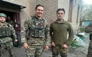 Олександр Усик розповів про свій візит на передову: "Я бачив, як тікають мої вороги"