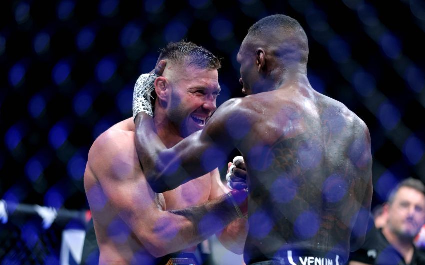 Ісраель Адесанья звернувся до дю Плессі після поразки на UFC 305