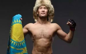 Тренер Рахмонова назвав умову, за якої боєць отримає бій за титул чемпіона UFC