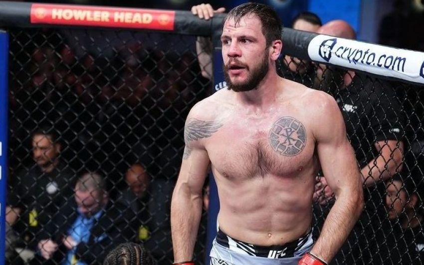 Микита Крилов достроково виграв у Спэнна на UFC Fight Night 221