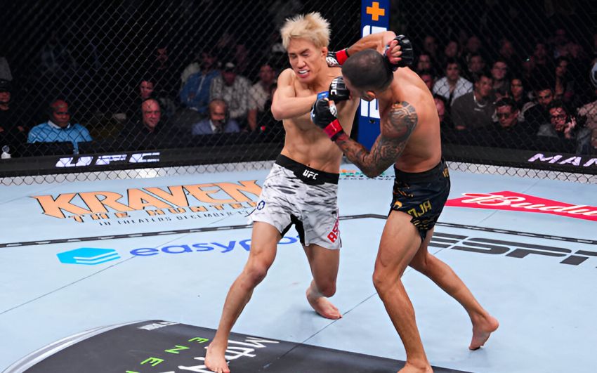 Алешандре Пантожа "задушив" дебютанта Кая Асакуру на UFC 310