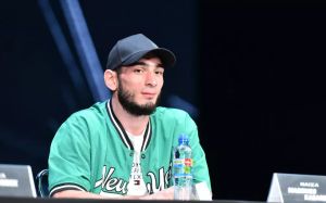Казахстанський боєць готовий безкоштовно дебютувати в UFC