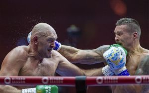 Майріс Брієдіс похвалив Усика за перемогу над Ф'юрі: "Він отримав там пару стоячих нокдаунів"