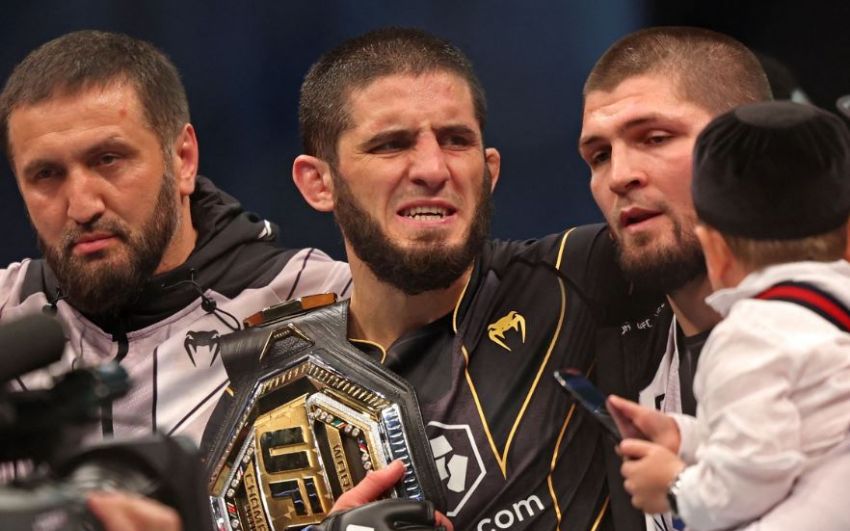 Саліхов бачить Махачева чемпіоном UFC у напівсередній вазі