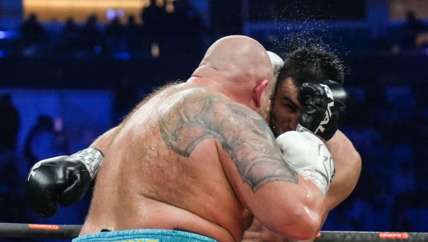 Баходір Джалолов без блиску переміг Ігоря Шевадзуцького