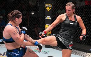 Відео бою Яна Куницька - Кароль Роза UFC on ESPN 48