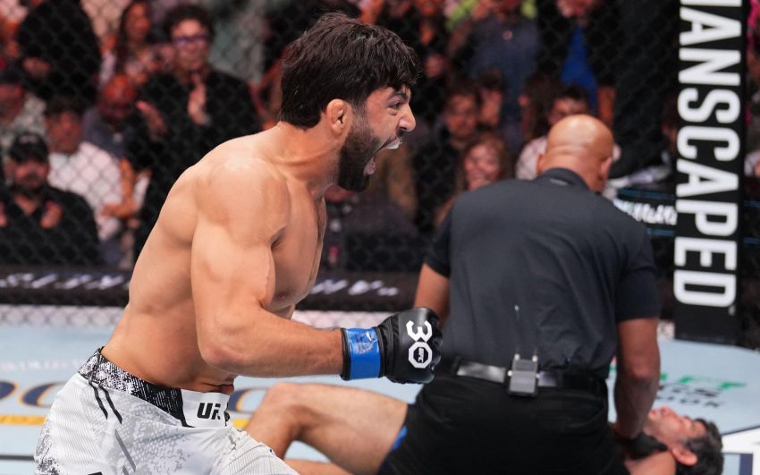 Відео бою Арман Царукян - Бенеїл Даріуш UFC on ESPN 52