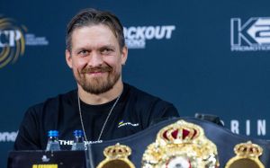 Олександр Усик - про можливе виключення боксу з програми Олімпіади: "Ми не можемо просто втратити медалі"