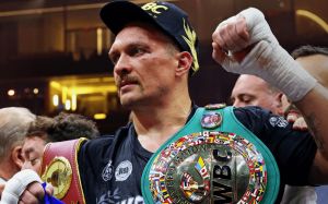 Боб Арум висловився про можливе позбавлення Усика титулу IBF: "Ці організації псують бокс"