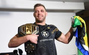 Дрікус дю Плесії пояснив, чому не б'ється з Адесан'єю на UFC 300: "З важким серцем мені довелося відмовитися"